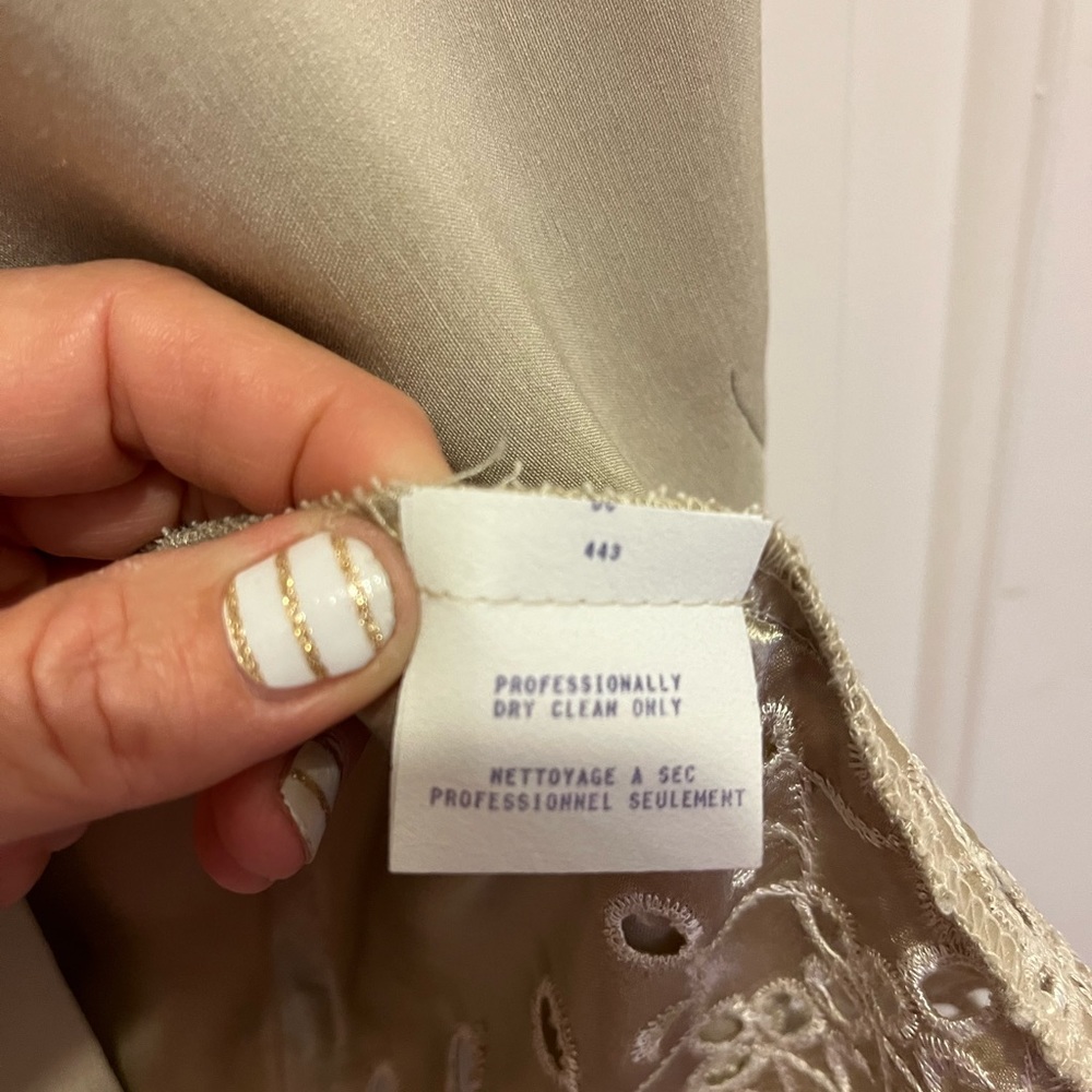 Vest - Picture 2 of 4